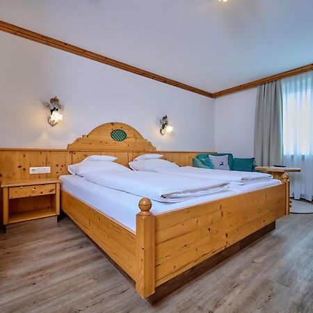 Hotel Am See Neutraubling Pokoj fotografie