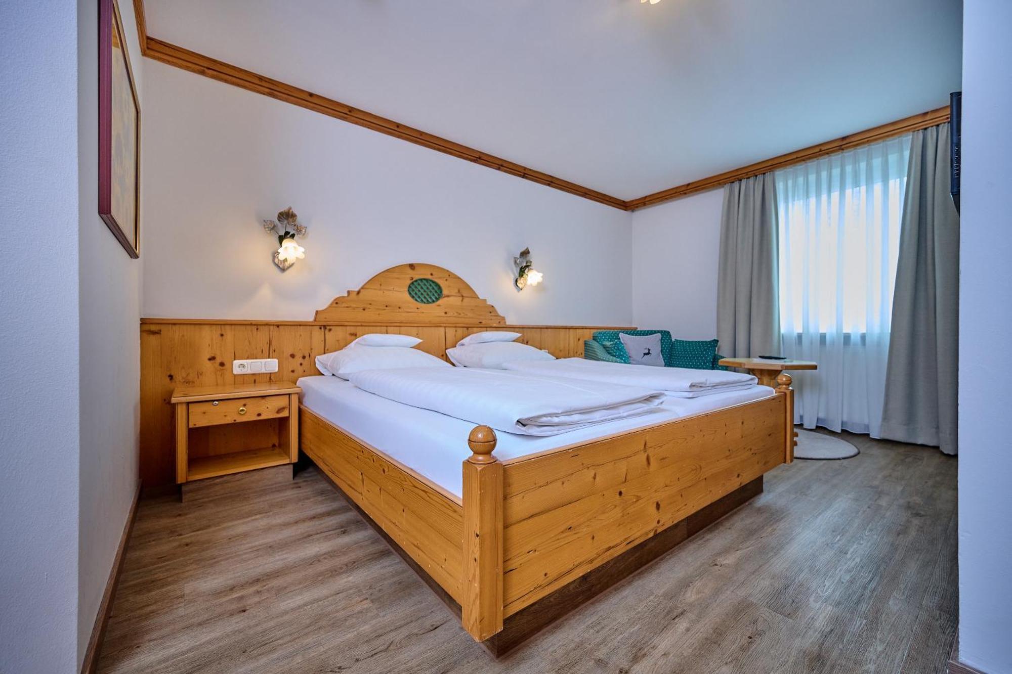 Hotel Am See Neutraubling Pokoj fotografie